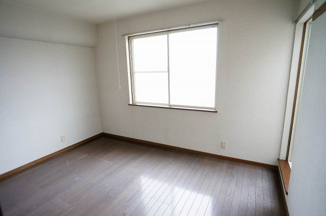 【洋室】 | コーポマルイⅤ