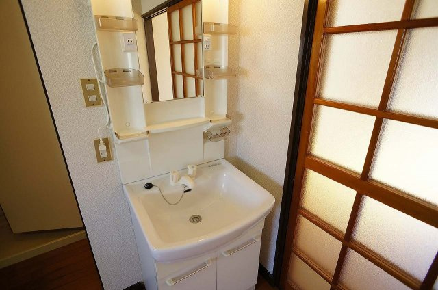 【独立洗面台】 | ホワイトハウスVI・Ⅶ