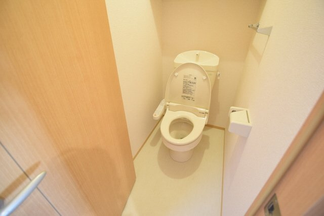 エルベ　ドゥ　カバロのトイレ|綺麗なトイレです。