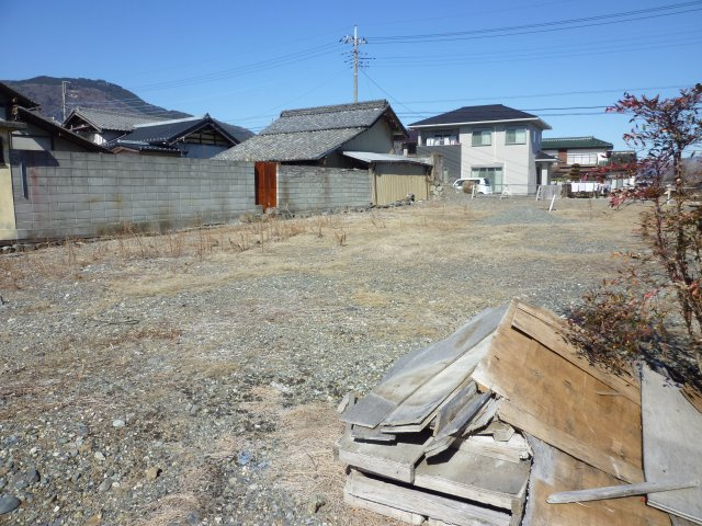 白根源小学校近く南アルプス市有野114坪土地の外観