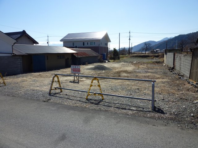 白根源小学校近く南アルプス市有野114坪土地の外観