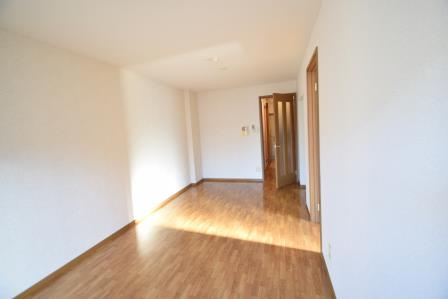 フローラムパレスの居間・リビング|CATV対応です