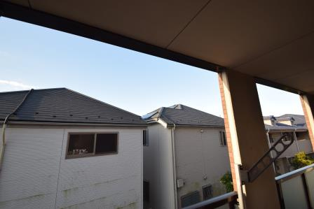 フローラムパレスの展望|明るいリビングです