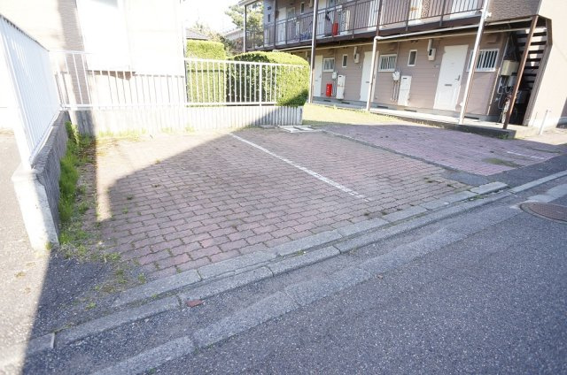 【駐車場】 | メイプルタウン