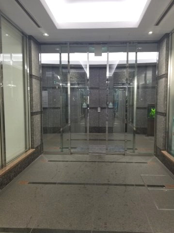 第４安田ビルのエントランス