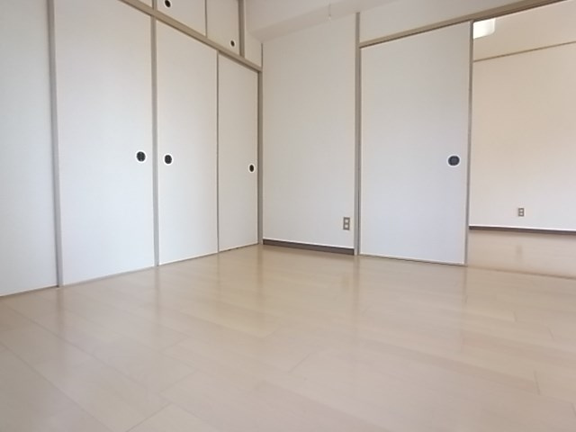 甲南メゾン春日の居間・リビング