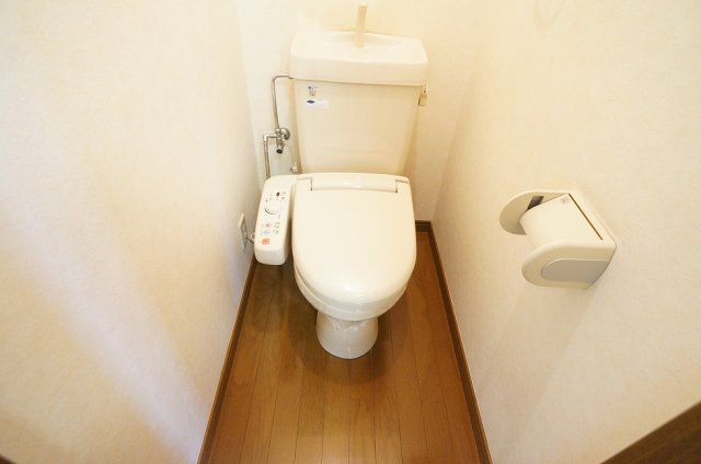 【トイレ】 | コーポロベリア | 温水洗浄便座