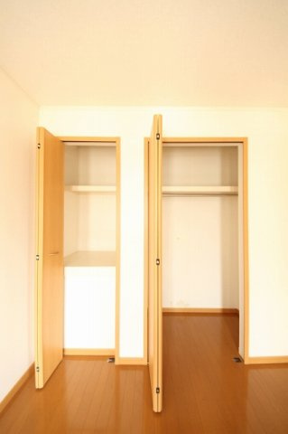 カーサ・アルドーレＢ棟の収納|大きなものも収納できそうです