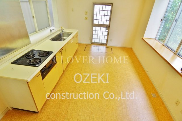 越谷赤山戸建のキッチン