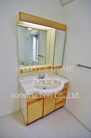 越谷赤山戸建の独立洗面台