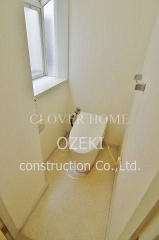 越谷赤山戸建のトイレ