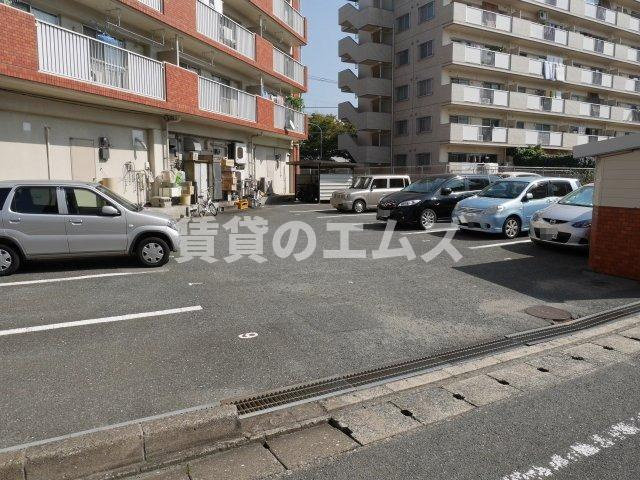 【駐車場】 | コーポウィステリア２５ | コーポウィステリア２５の駐車場