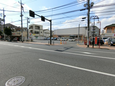 【周辺】 | イリスフルールA