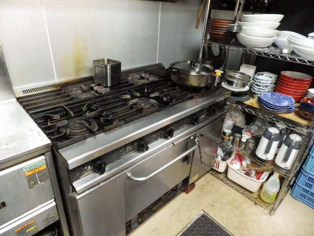 今泉店舗のキッチン|今泉店舗（2F)