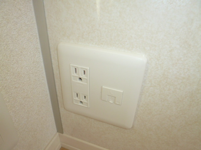 総社市総社２丁目のアパートの設備|電話モジュラー