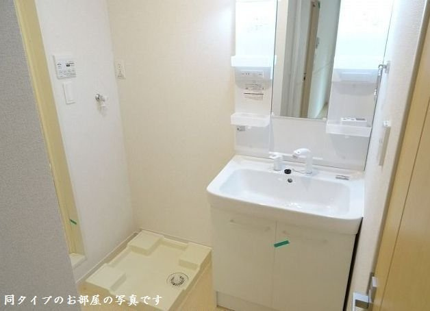 カンポの洗面所|広い洗面スペース