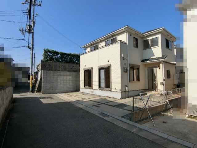 明石市大久保町西島　中古戸建の前面道路含む現地写真