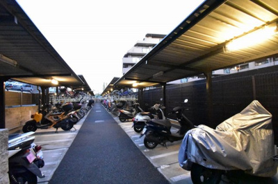 【その他共用部分】 | ナイスクオリティス横濱鶴見 | バイク置場