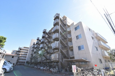 【外観】 | 川崎ロイヤルマンション | JR東海道線・京浜東北線・南武線「川崎」駅バス17分「四谷」停歩3分。
