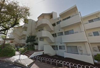 【外観】 | 高台に建つ南側バルコニーからは、みなとみらいが望めます！
