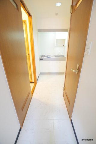 ビガーポリス101扇町　仲介手数料無料の玄関