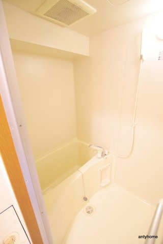 ビガーポリス101扇町　仲介手数料無料の浴室