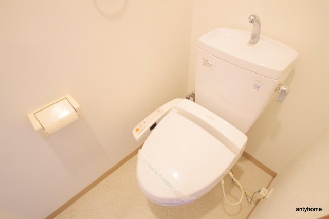 ビガーポリス101扇町　仲介手数料無料のトイレ
