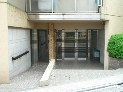【エントランス】 | ボヌール都立大学弐番館