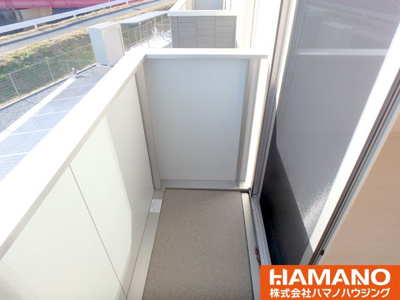 【バルコニー】 | アクシズ | 暖かな日差しのふりそそぐバルコニー