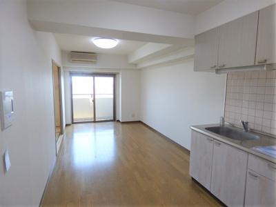 【居間・リビング】 | ステラコート山の手 | リビングです