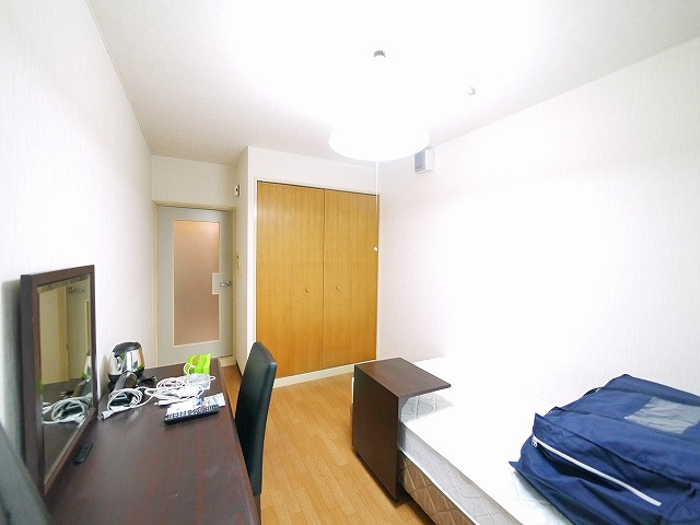 ミユキシティーマンションの洋室|きれいな洋室です