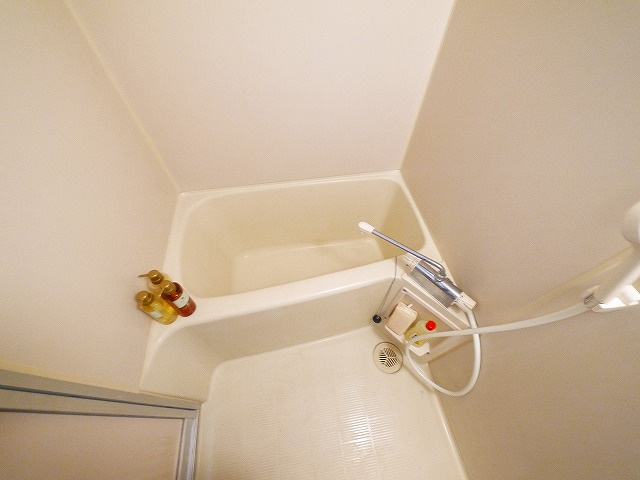 ミユキシティーマンションの浴室|日々の暮らしに欠かせないお風呂です
