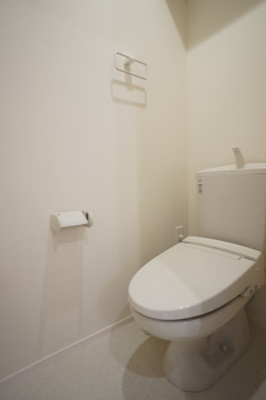 【トイレ】 | monte k | 多機能便座付きのトイレです。