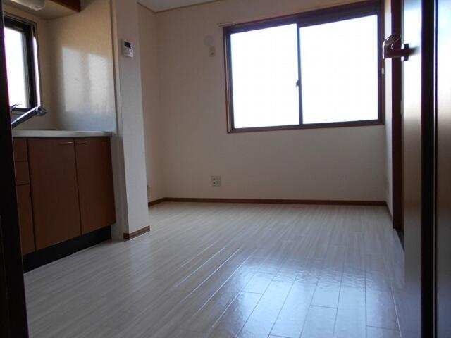 ハイム シンフォニア Bの居間・リビング