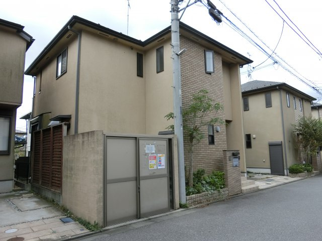 花見川区畑町　中古戸建　平成１７年建築　の外観