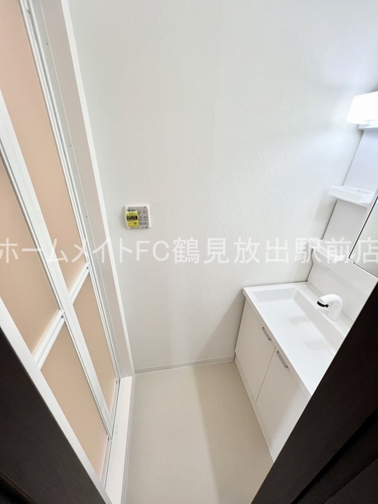 クイーンライフＩＭＡＺＵの洗面所