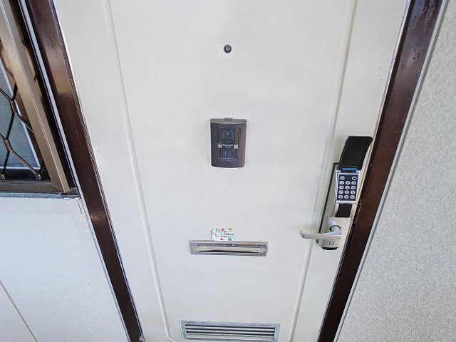 グローバルハイムの玄関