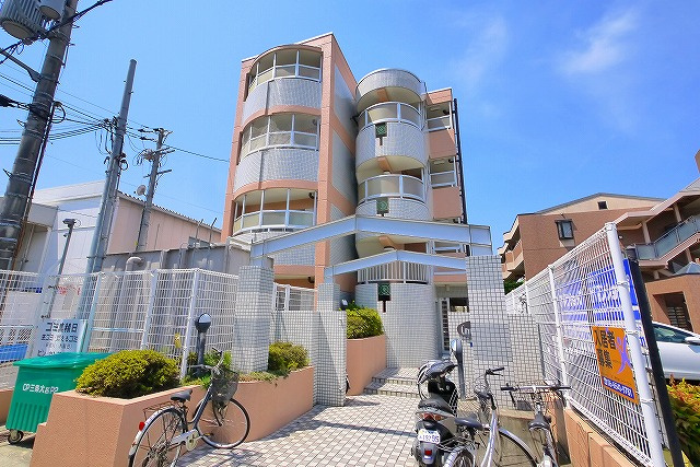 シティパレス三条大宮Ｐ２の外観|外観は落ち着いています