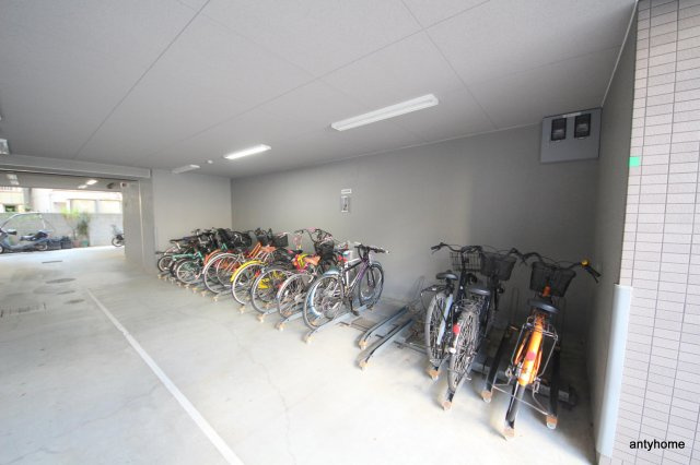 フォンセブラン　仲介手数料無料の駐車場
