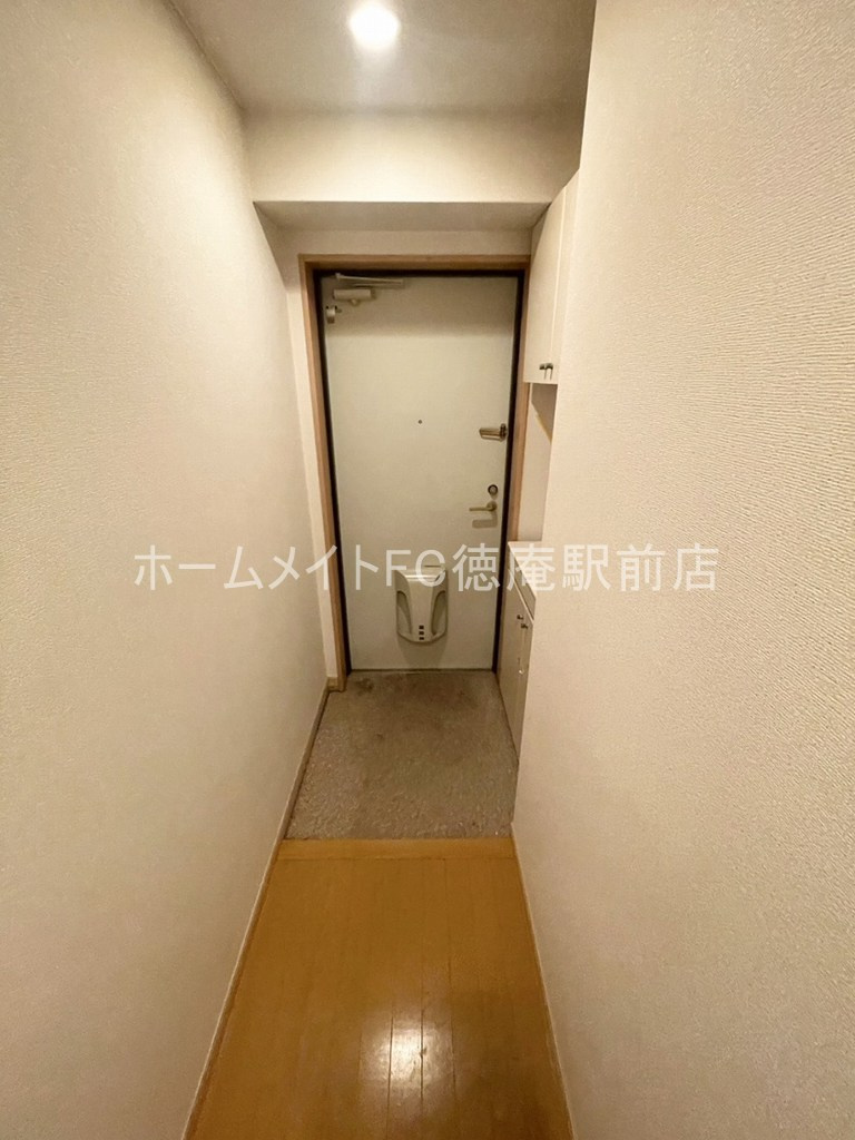 メゾンドファミーユ鶴見緑地公園の玄関