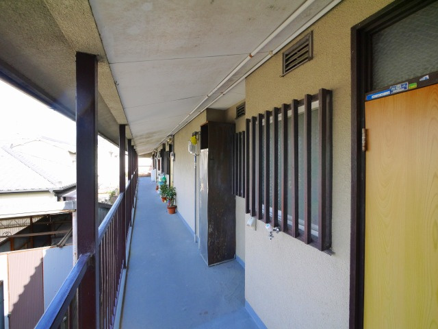 春日荘苑のエントランス|エントランスです