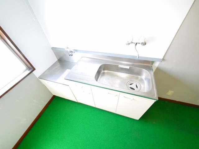 春日荘苑のキッチン|お料理しやすいキッチンです