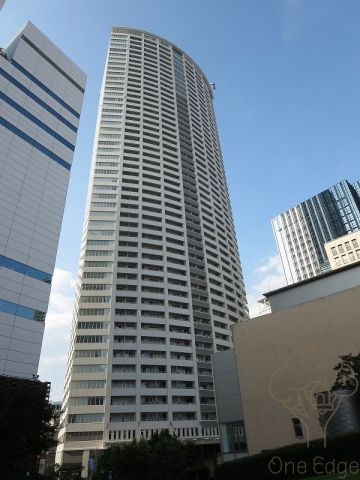 ザ・タワー大阪レジデンスの外観