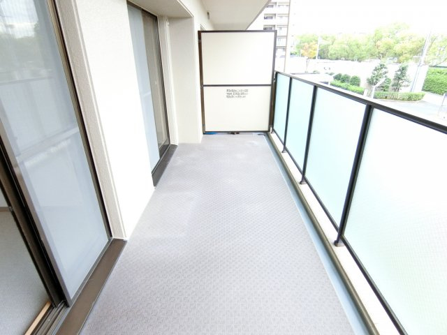 コート北野田カリヨンI番館のバルコニー