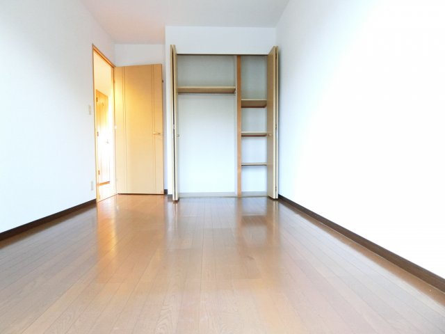 コート北野田カリヨンI番館の寝室