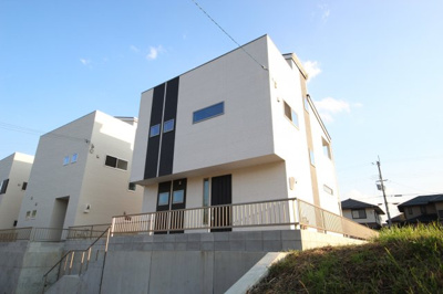 【外観】 | 大津市仰木の里東7丁目1-7,1-8　新築分譲地 | 建物外観、2018年10月撮影