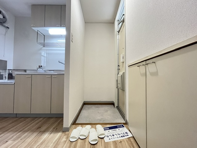 ナイティ池尻の玄関