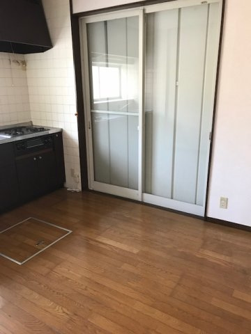 和歌山市和佐関戸・中古戸建・54027のキッチン