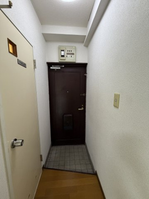【玄関】