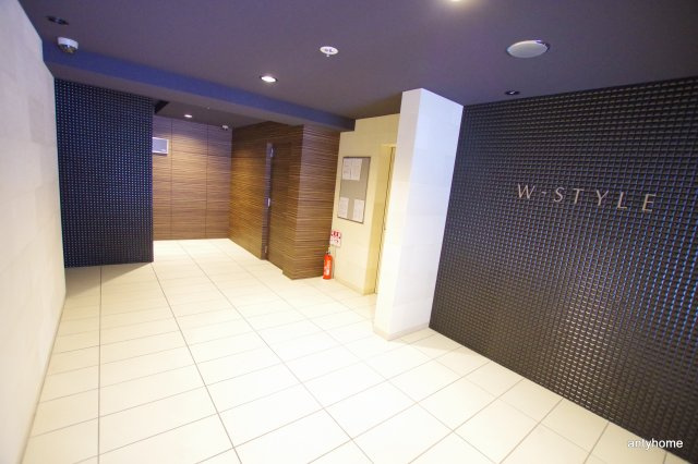 W-STYLE大阪駅前　 仲介手数料無料のロビー